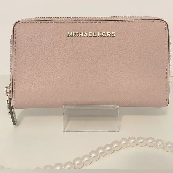 Michael Kors Pink Leather Jet Set Zip around Wallet clutch - Picture 3 of 13